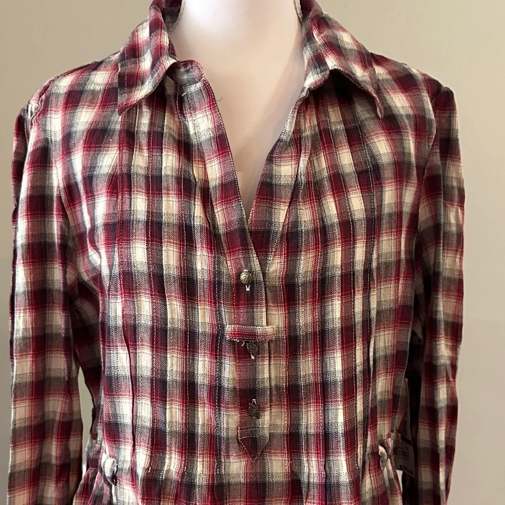 Tommy Hilfiger Red and White Plaid Button-Down Shirt - Picture 2 of 6